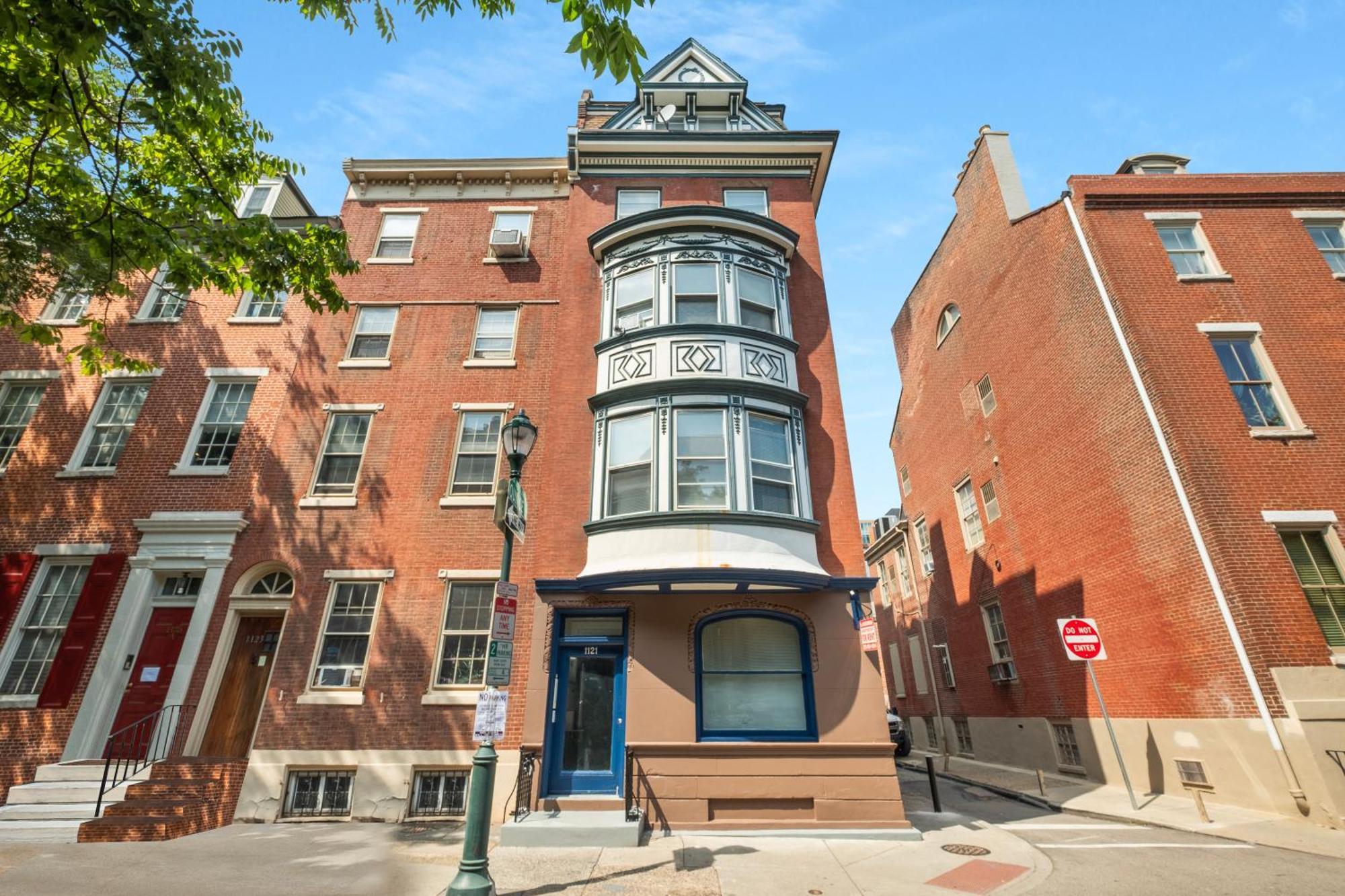 Modern Loft In Center * Philadelphia