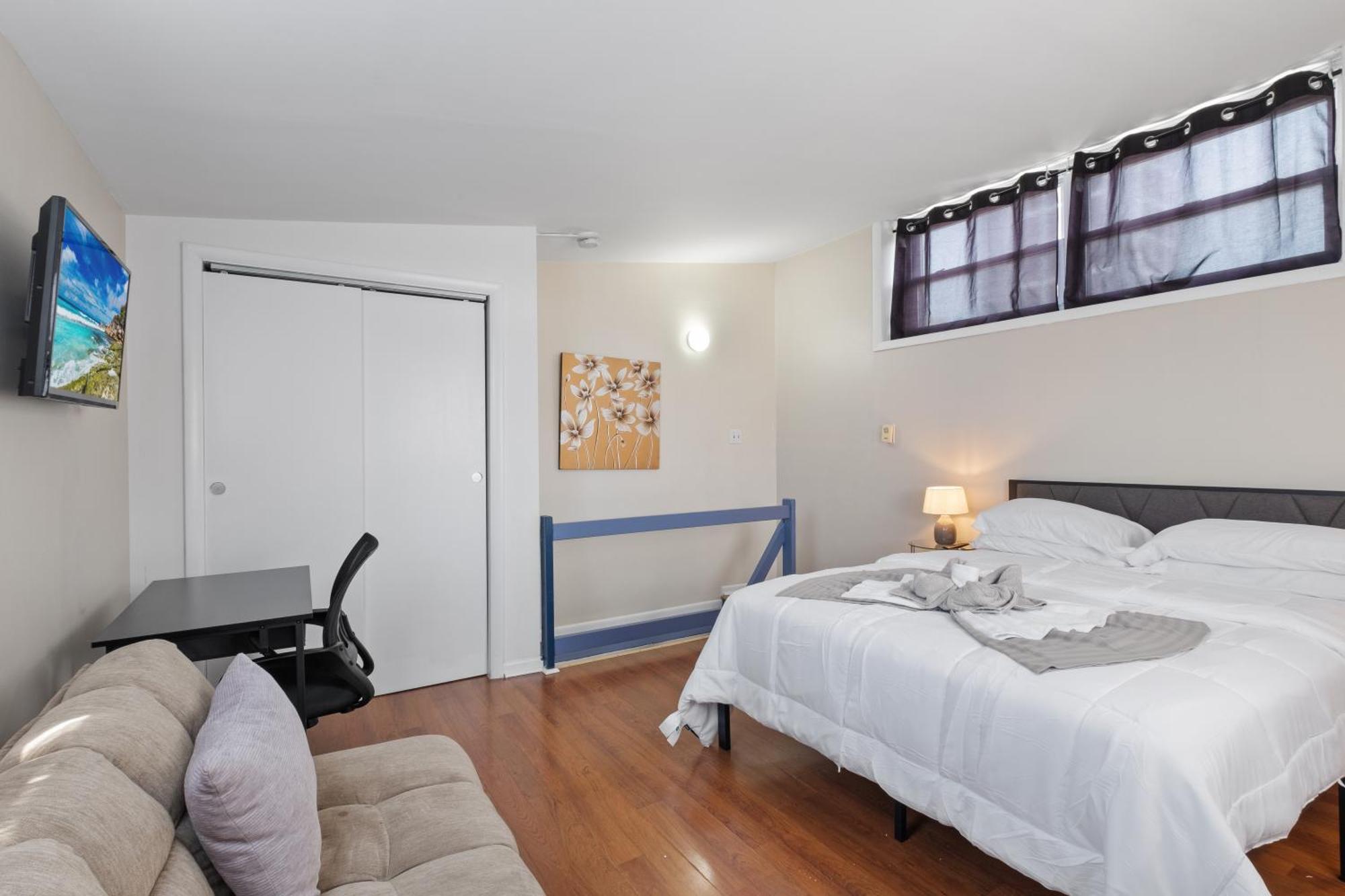 Modern Loft In Center Apartment Philadelphia